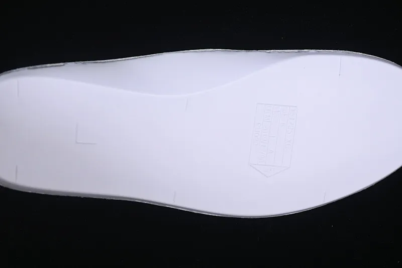 All categories Air Jordan Jordan series basketball shoes Air Jordan 1 High Dior x Air Jordan 1 Low AJ1 Joe 1 Dior joint white gray high top CN8607-002